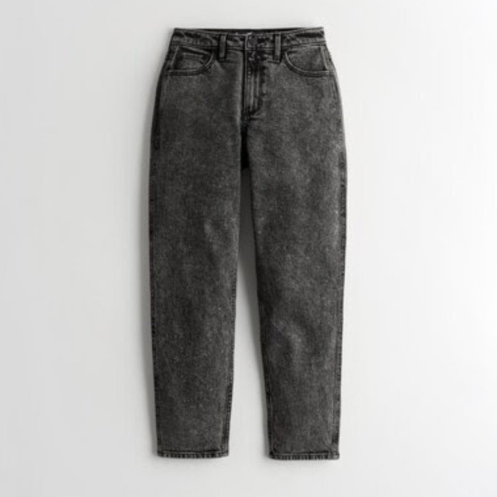 Hollister Curvy High-Rise Mom